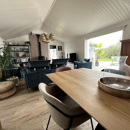 De Charme - Piscine - Etang סנט-אילר-דה-רייה