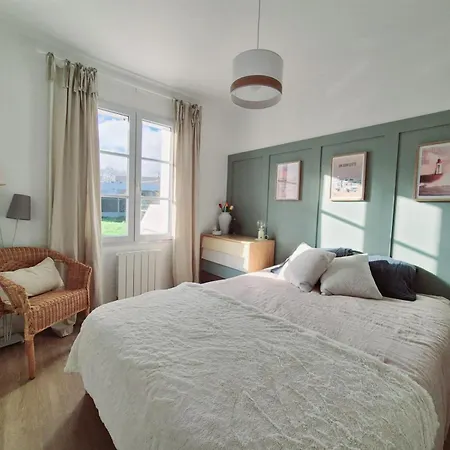 De Charme - Piscine - Etang וילה סנט-אילר-דה-רייה