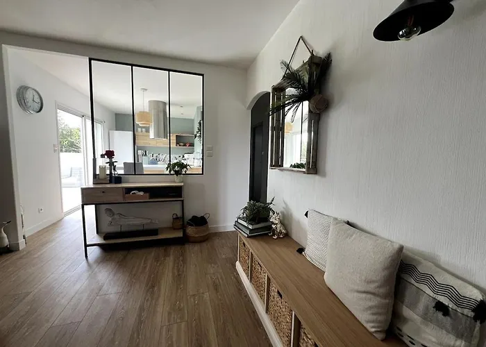 De Charme - Piscine - Etang Villa