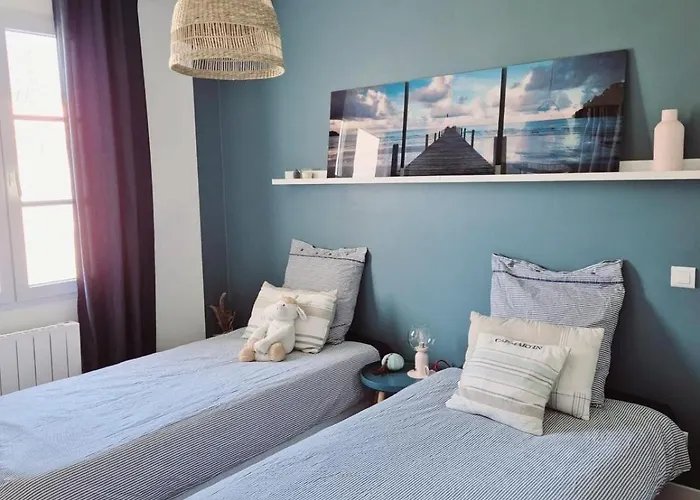 De Charme - Piscine - Etang Villa