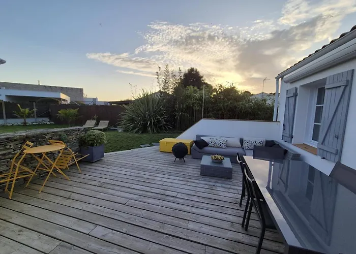 De Charme - Piscine - Etang