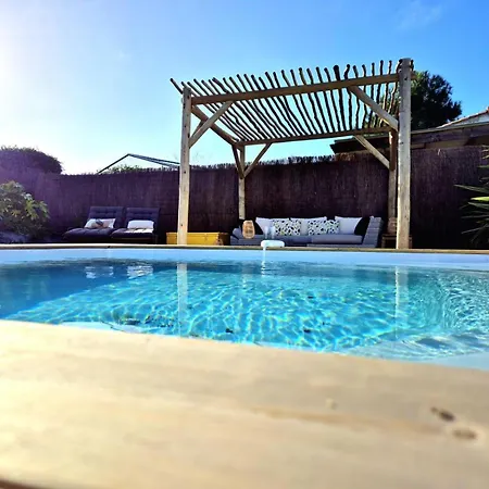 De Charme - Piscine - Etang Vila *